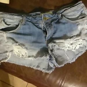 Low rise short shorts